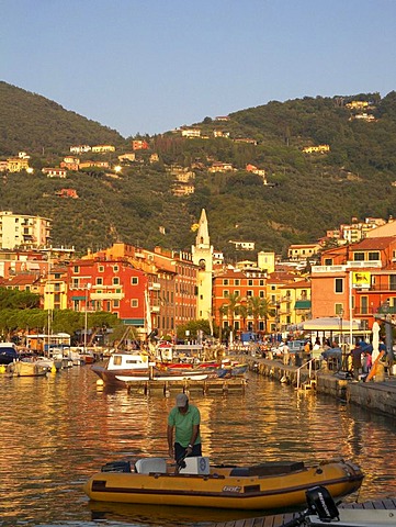 Old town and the port of Lerici, Bay of La Spezia, Riviera, Liguria, Italy, Europe