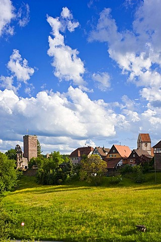 Townscape with Burgruine Zavelstein castle ruins, Bad Teinach Zavelstein, Black Forest, Baden-Wuerttemberg, Germany, Europe