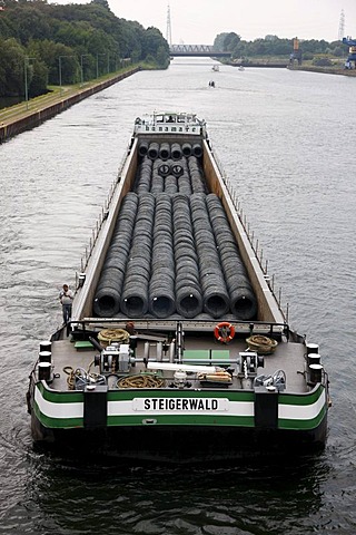 Cargo ship with steel wire coils on the Rhine-Herne Canal, Herne, North Rhine-Westphalia, Germany, Europe