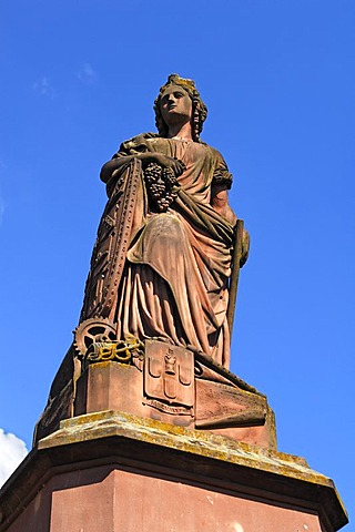 Fountain statue of a wine queen from 1862, Grand'Rue, Ribeauville, Alsace, France, Europe