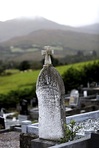 Celtic headstone, cemetry, Sneem, County Kerry, Ireland, Europe