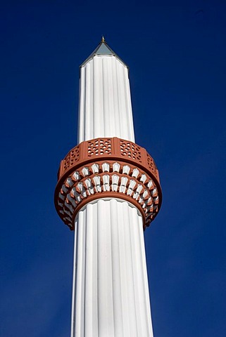 Minaret of the Tuerkiyem Mevlana mosque, Weinheim, Baden-Wuerttemberg, Germany, Europe