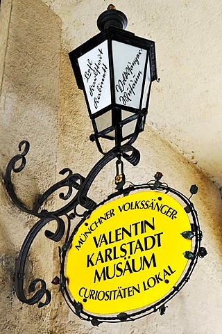 Sign, Valentin Karlstadt Musaeum on Isartor gate, Munich, Bavaria, Germany, Europe