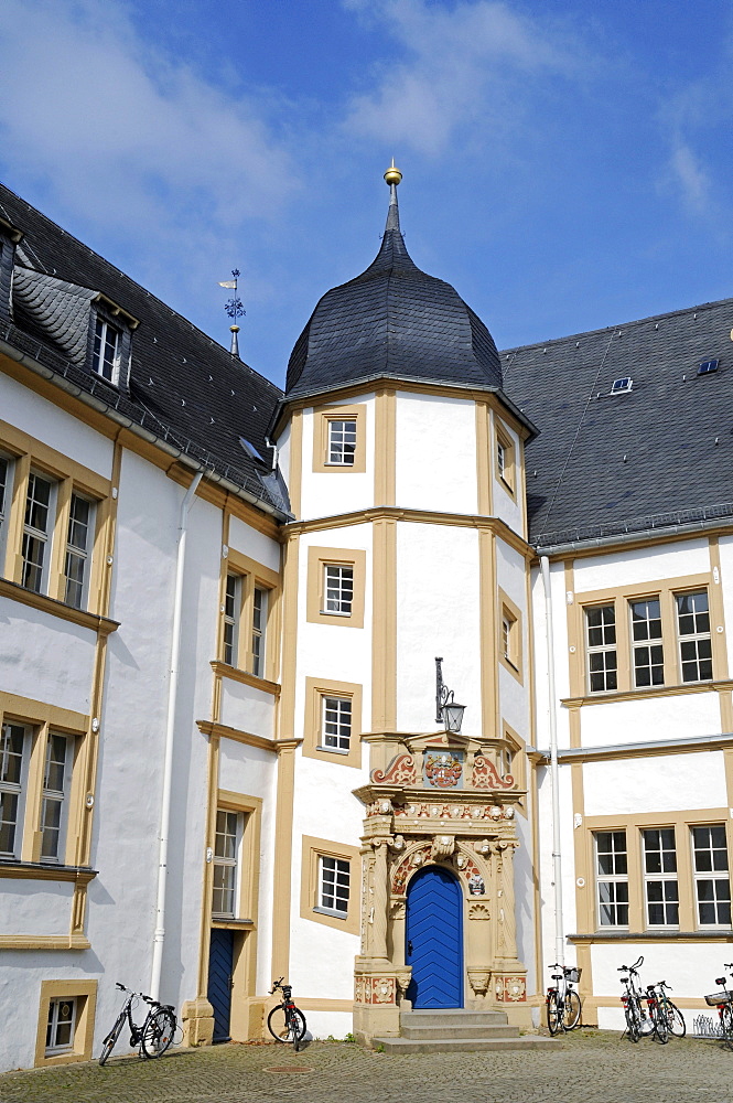 Corner tower, Schloss Neuhaus, moated castle, Weser Renaissance, Paderborn, North Rhine-Westphalia, Germany, Europe