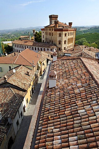 Castello di Barolo castle, Provincia di Cuneo, Piedmont, Italy, Europe