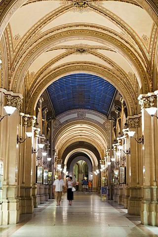 Freyung Passage shopping arcade, Vienna, Austria, Europe