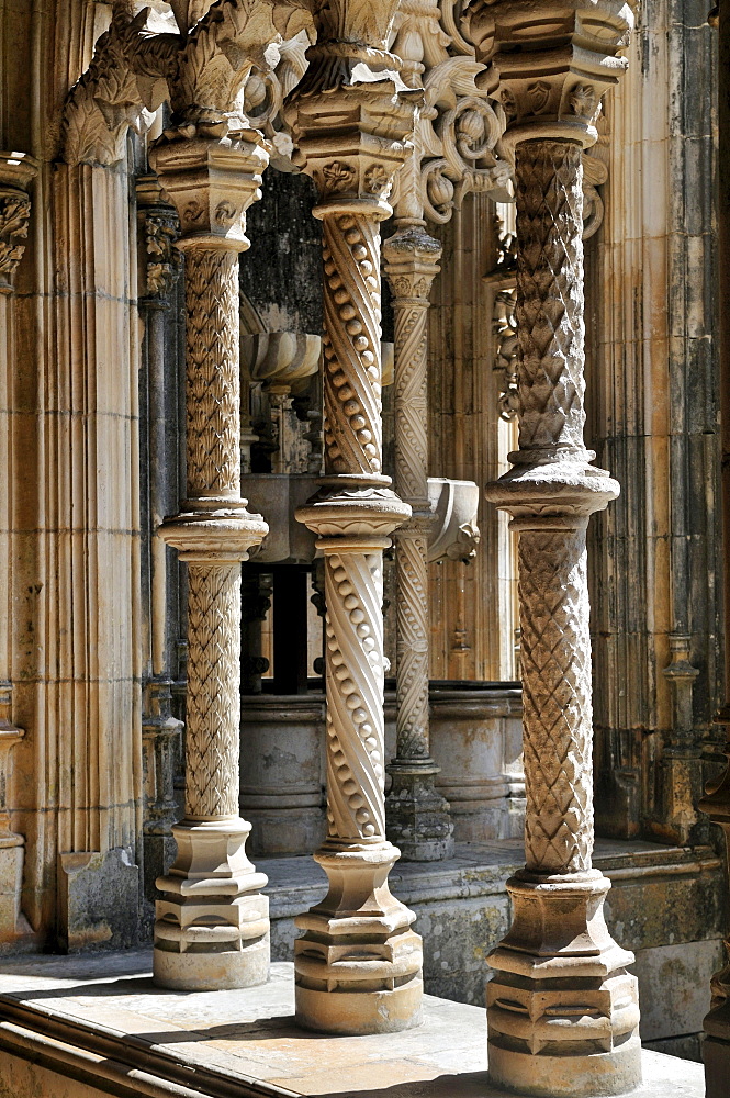 Richly decorated columns in the cloister of the Dominican monastery Mosteiro de Santa Maria da Vitoria, UNESCO World Heritage Site, Batalha, Portugal, Europe