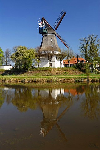 Historic Johanna windmill in Wilhelmsburg, Hamburg, Germany, Europe