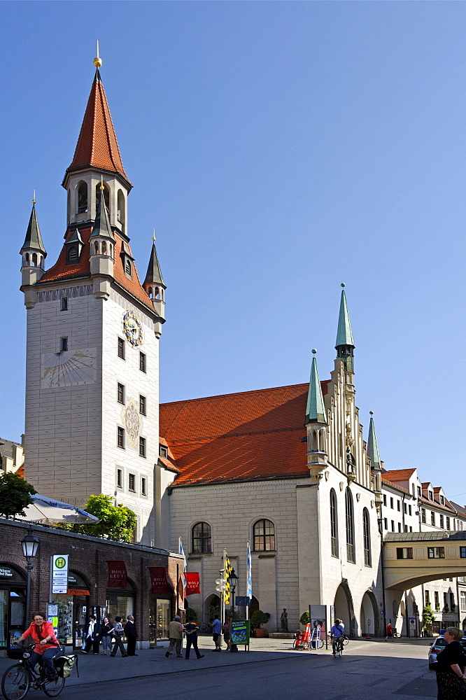 Old town hall, Marienplatz square, built 1470 to 1480 by Joerg von Halsbach, Munich, Upper Bavaria, Germany, Europe