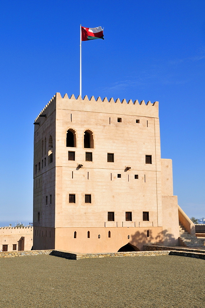 Historic adobe fortification Liwa Fort or Castle, Batinah Region, Sultanate of Oman, Arabia, Middle East