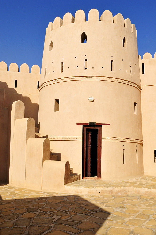 Historic adobe fortification, Jaalan Bani Bu Hasan Fort or Castle, Sharqiya Region, Sultanate of Oman, Arabia, Middle East