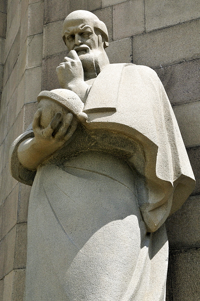 Stone monument of an Armenian scientist in front of Matenadaran Museum, Yerevan, Jerewan, Armenia, Asia