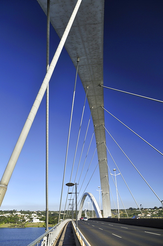 Juscelino Kubitschek Bridge, architect Oscar Niemeyer, Brasilia, Distrito Federal state, Brazil, South America