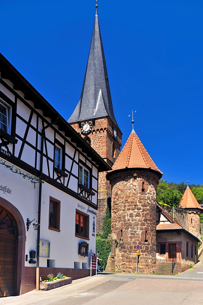 Half-timbered facade, with Wehrkirche fortified church and cemetery fortification, Doerrenbach, Naturpark Pfaelzerwald nature reserve, Palatinate, Rhineland-Palatinate, Germany, Europe