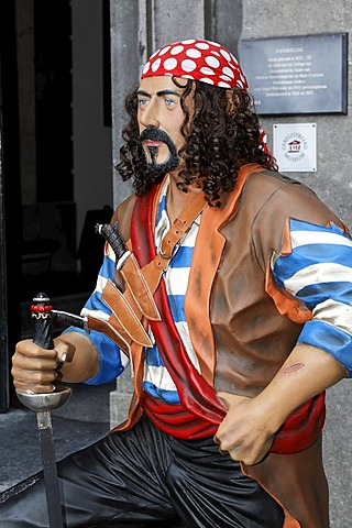 Life-size figure of a pirate, entrance to the West Frisian Museum, Hoorn, Province of North Holland, Netherlands, Europe