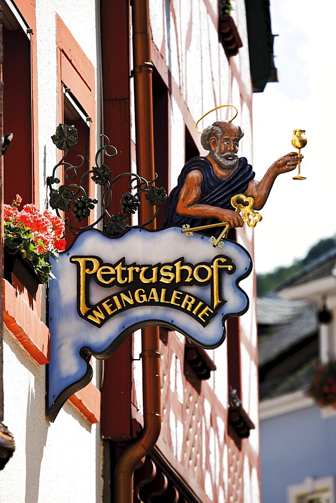 Inn sign in the historic centre of Bernkastel-Kues, on Moselle River, Rhineland-Palatinate, Germany, Europe