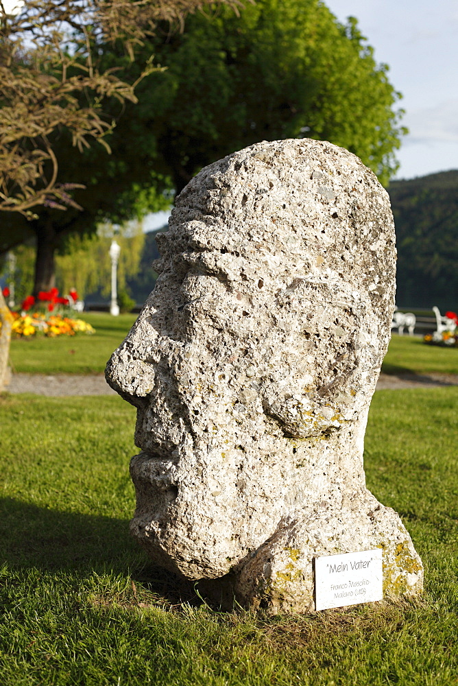 Sculpture "My Father" by Franco Maschio in the Schillerpark Park, Millstaetter See, Millstatt Lake, Millstatt, Carinthia, Austria, Europe