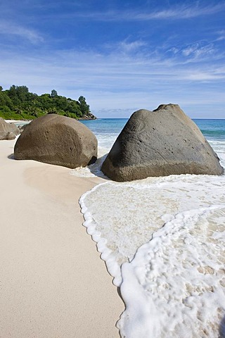 Beach near Vista do Mar with the typical granite rocks of the Seychelles, Glacis, Mahe Island, Seychelles, Indian Ocean, Africa