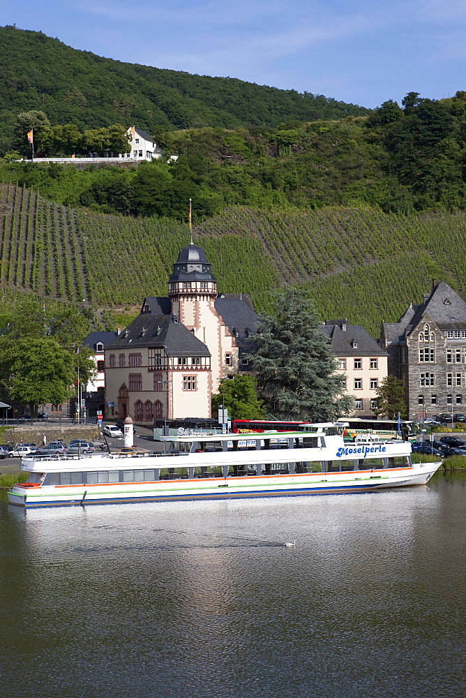 An excursion boat on the Mosel river passing Bernkastel-Kues, Mosel river, Rhineland-Palatinate, Germany, Europe