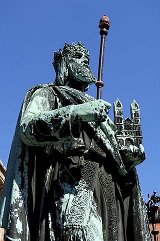 Emperor Henry II, one of the statues at Maximilian fountain, Bamberg, Upper Franconia, Bavaria, Germany, Europe