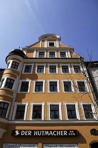 Old town house with a bay window, Regensburg, Upper Palatinate, Bavaria, Germany, Europe