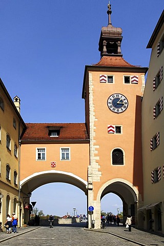 Bruecktor Gate at the Steinerne Bruecke Bridge, Regensburg, Upper Palatinate, Bavaria, Germany, Europe