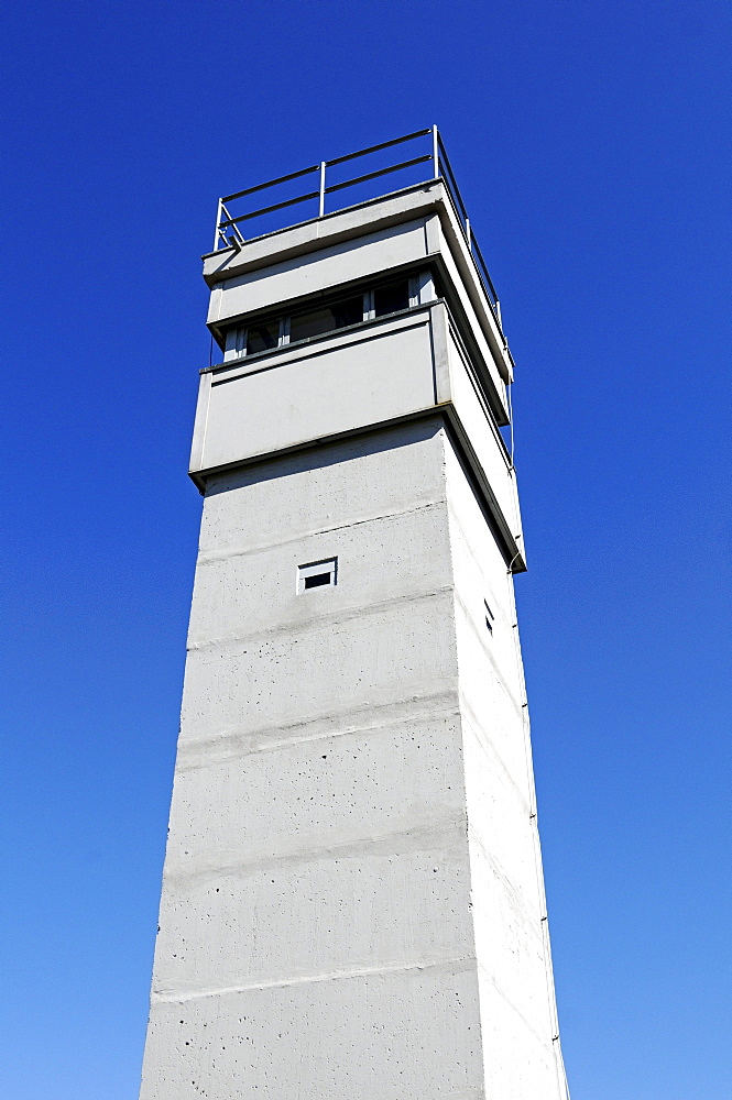 Observation tower of the GDR at the Grenzmuseum Schifflersgrund border museum at the former inner-German border, Sickenberg, Thuringia, Germany, Europe