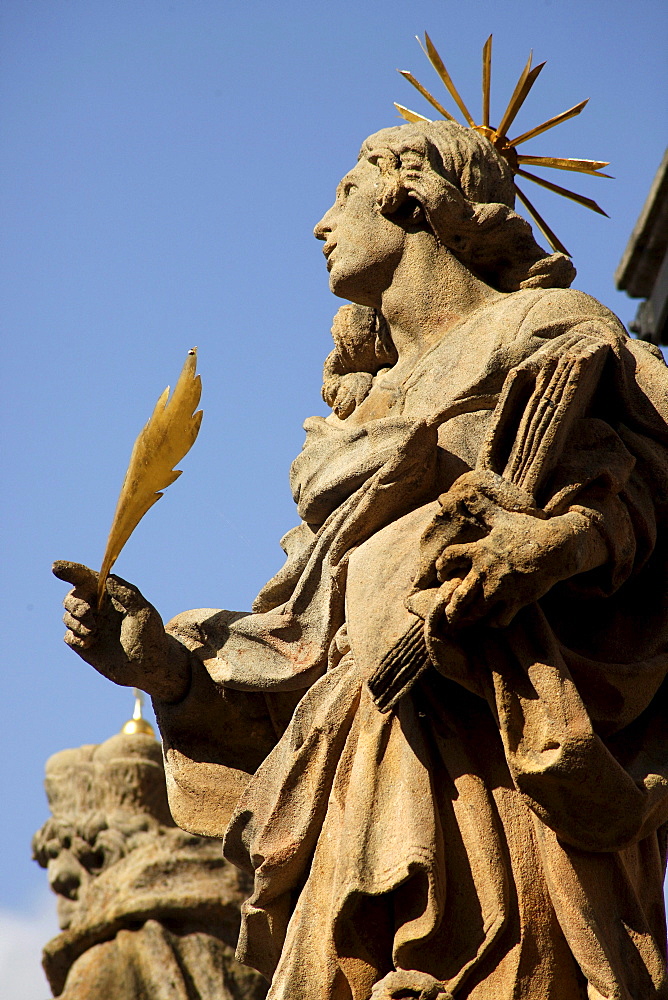 Statue of the Marian column on market square, &eskË Krumlov, Czech Republic, Europe