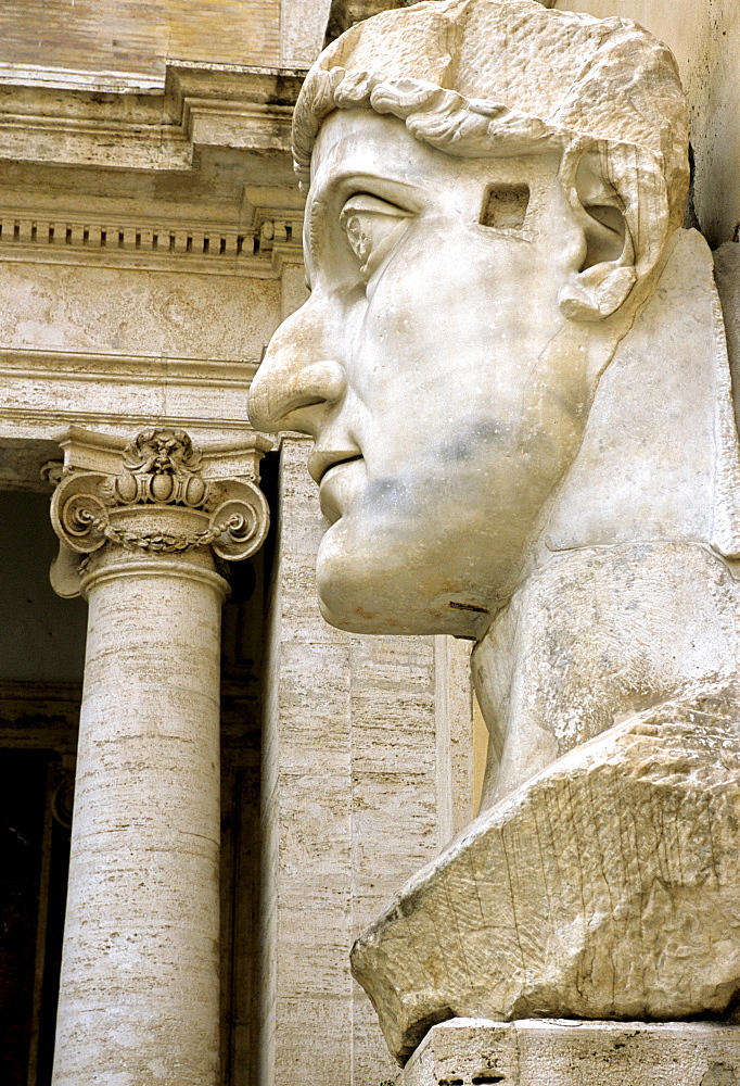 Colossal statue of Roman Emperor Constantine, ConservatorÃ­s Palace, Capitoline Museums, Capitoline Hill, Rome, Lazio, Italy, Europe