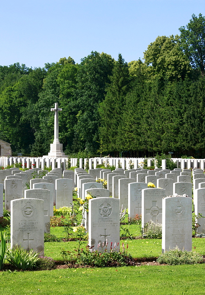 Durnbach war cemetery, war graves, 2960 soldiers killed in action, World War 2, Durnbach, Upper Bavaria, Bavaria, Germany, Europe