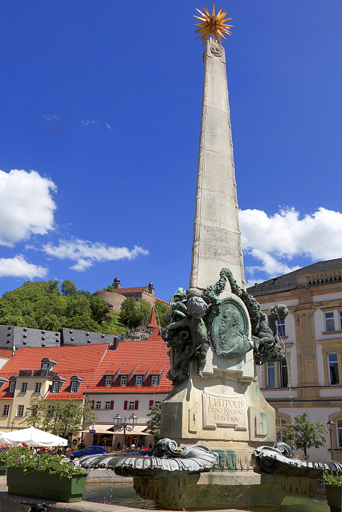 Luitpoldbrunnen fountain on the market square of Kulmbach, Upper Franconia, Bavaria, Germany, Europe