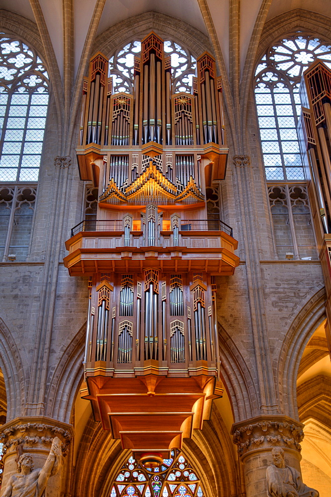 Organ in St. Michael and Gudula Cathedral, interior view, Brussels, Belgium, Europe