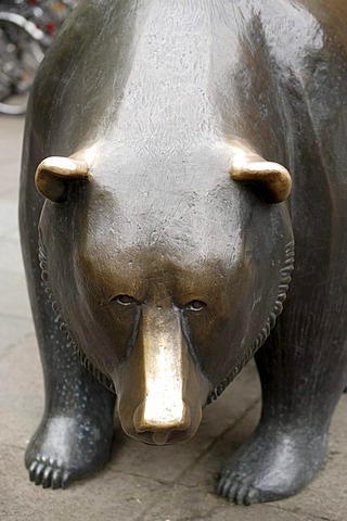 Bear, sculpture, Boersenplatz Square, Frankfurt, Hesse, Germany, Europe