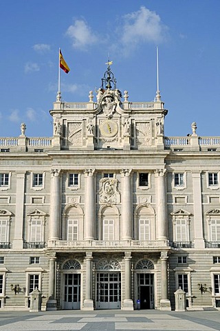 Entrance, flag, front, throne room, Palacio Real, royal palace, Plaza de Armas, Madrid, Spain, Europe