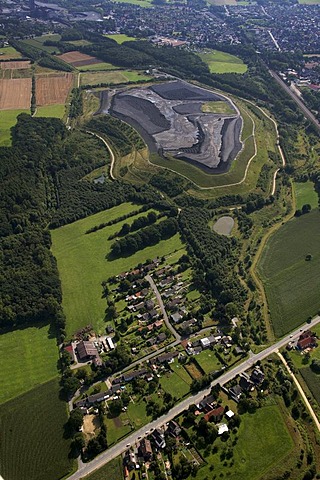 Aerial view, slag heap, coal mining waste, pit head stocks Sundern, Hamm-Pelkum, Ruhr area, North Rhine-Westphalia, Germany, Europe