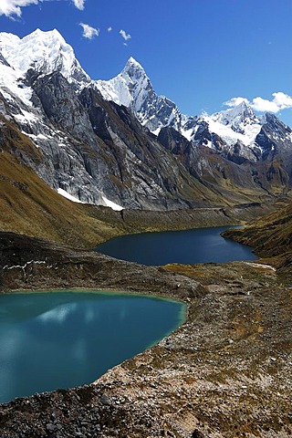 Laguna Quesillococha, Laguna Siula, Laguna Gangrajanca, front to back, Cordillera Huayhuash, Peru, South America