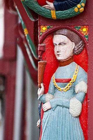 Junkernschaenke, detail of an old gothic half-timbered house, historic town centre of Goettingen, Germany, Europe