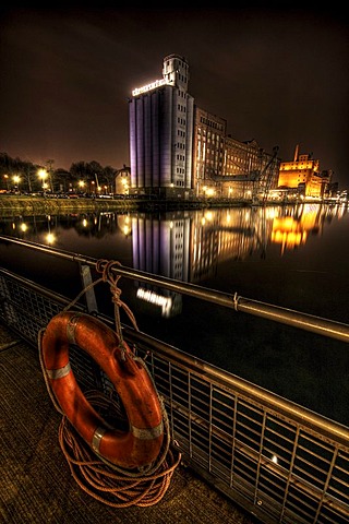 Inner port of Duisburg at night, Duisburg, North Rhine-Westphalia, Germany, Europe