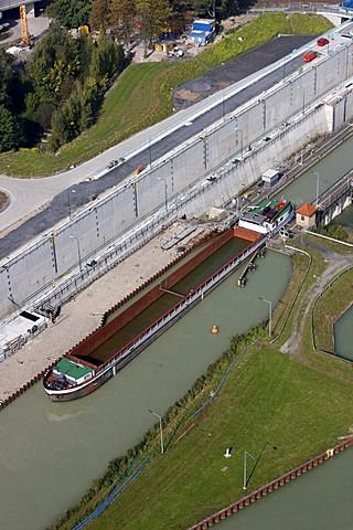 Dortmund-Ems Canal, floodgate in Muenster, North Rhine-Westphalia, Germany, Europe