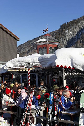 Apres-Ski in St. Anton am Arlberg, Tyrol, Austria, Europe