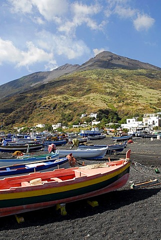 Colourful fishing boats on a black sandy beach on Stromboli Island, Stromboli volcano, Aeolian or Lipari Islands, Tyrrhenian Sea, Sicily, South Italy, Italy, Europe