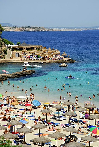 Crowded beach during the summer holidays, Playa, Platja de Ses Illetes, Majorca, Balearic Islands, Mediterranean Sea, Spain, Europe