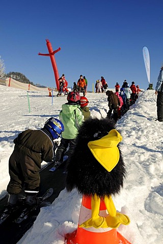 Skiing school for children Walchsee Lake, ski region Zahmer Kaiser, Tyrol, Austria, Europe