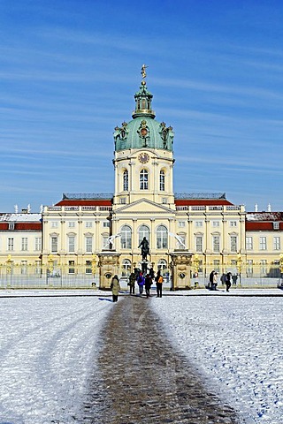 Charlottenburg Castle in snow, Berlin-Charlottenburg, Germany, Europe