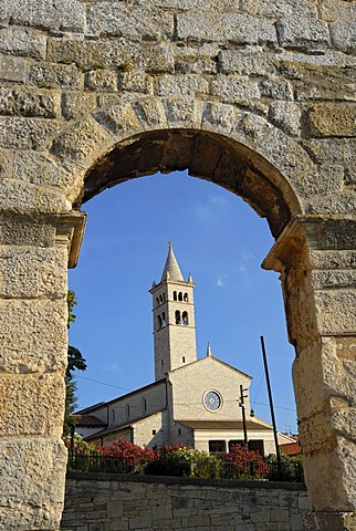 St. AnthonyÃ­s Church seen through arch of ancient Roman amphitheater, arena, Pula, Istria, Croatia, Europe