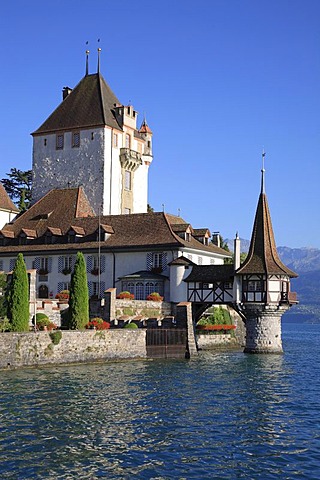 Castle of Oberhofen, Lake Thun, Thun, canton of Berne, Switzerland, Europe