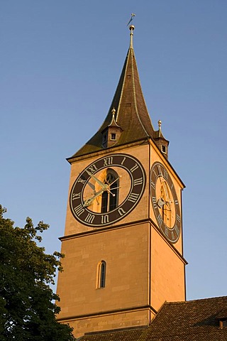 Tower of St. Peter's Church whose tower clock face is the highest in all Europe at 8.7m, Zurich, Switzerland, Europe