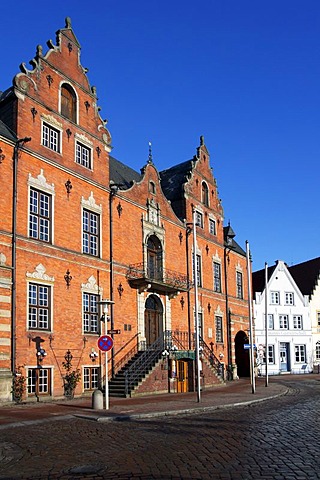 Town Hall and restaurant, Ratskeller, at the market place in the historic town centre of Glueckstadt, Schleswig-Holstein, Germany, Europe