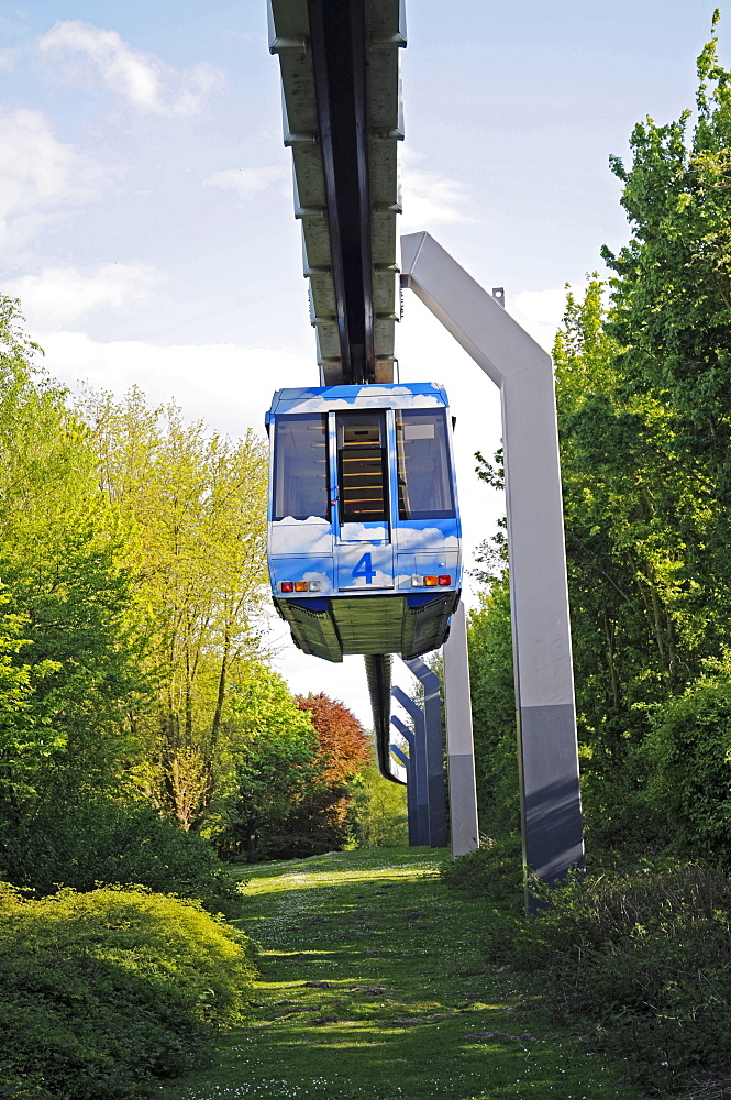 Suspension railway, elevated railway, university, Dortmund, North Rhine-Westphalia, Germany, Europe