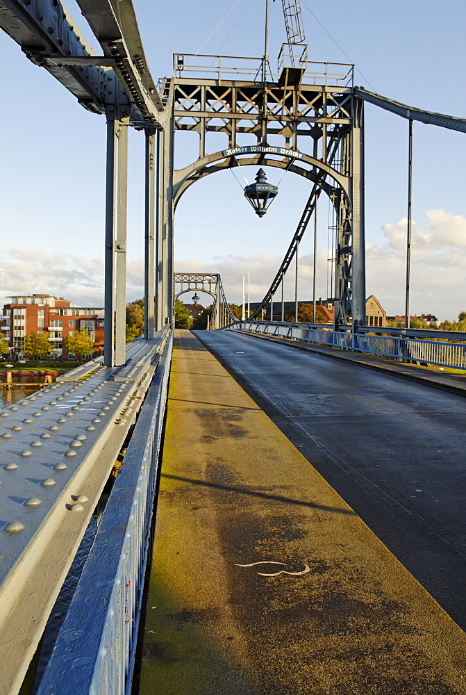 Kaiser Wilhelm Bruecke )Emperor Wilhelm Bridge) Wilhelmshaven at the Jadebusen North sea coast Lower Saxony Germany